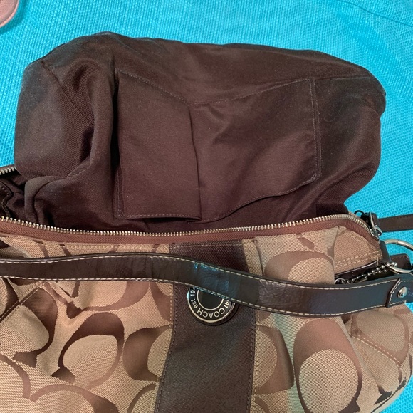 Authentic Coach Handbag, Excellent Condition - Picture 5 of 15